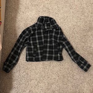 H&M Black and White Plaid Cropped Flannel